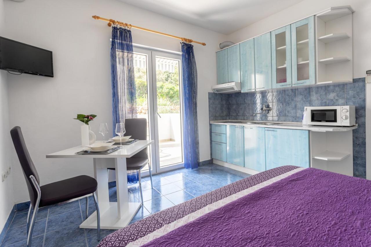 Apartments Dobrila Hvar Town Exterior photo