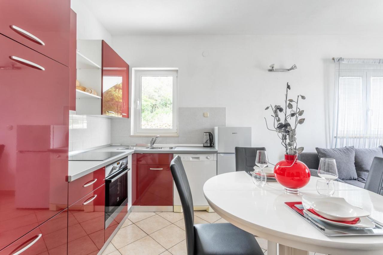 Apartments Dobrila Hvar Town Exterior photo
